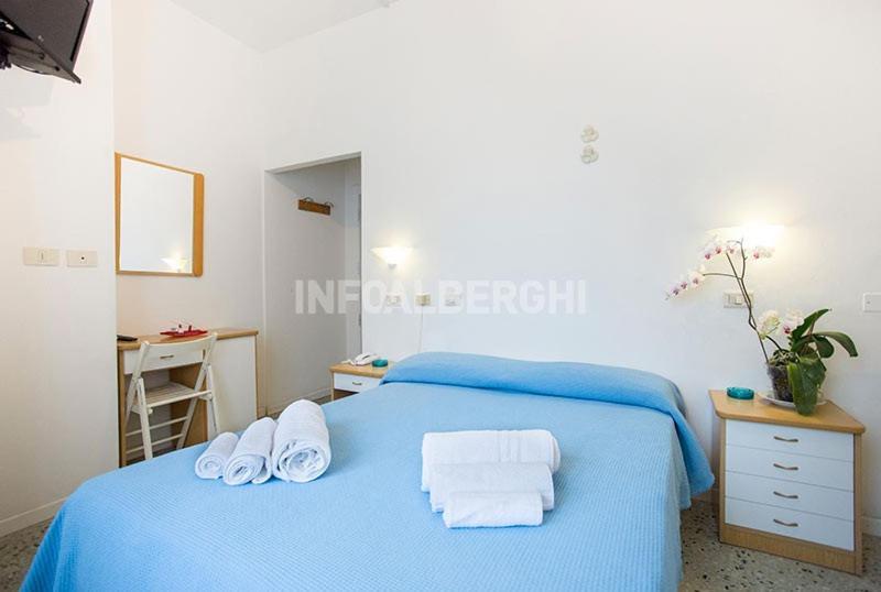 B&B Hotel Lucciola 카톨리카 외부 사진