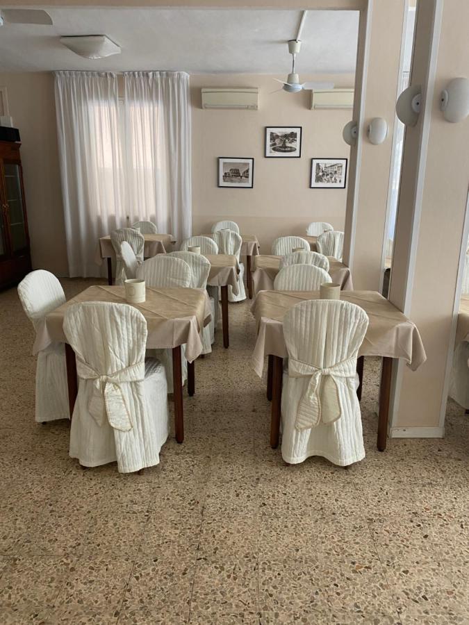 B&B Hotel Lucciola 카톨리카 외부 사진